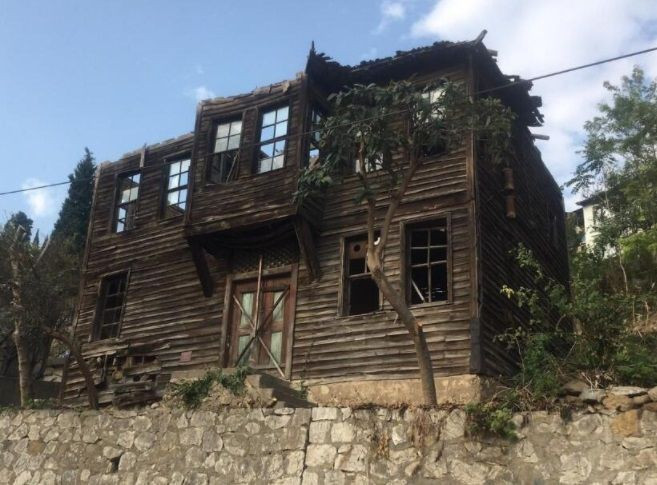 Hulusi Kentmen’in İzmit’teki evi harabeye dönmüştü müjdeli haber geldi - Resim: 2