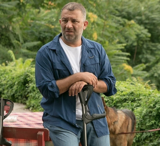 Arka Sokaklar'ın başrolü Şevket Çoruh'tan flaş dizi açıklaması: Kadına şiddeti durduramazsınız - Resim: 2