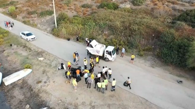 Sertab Erener 'Utanıyorum insan olmaktan' deyip isyan etti Yonca Evcimik destek oldu - Resim: 1