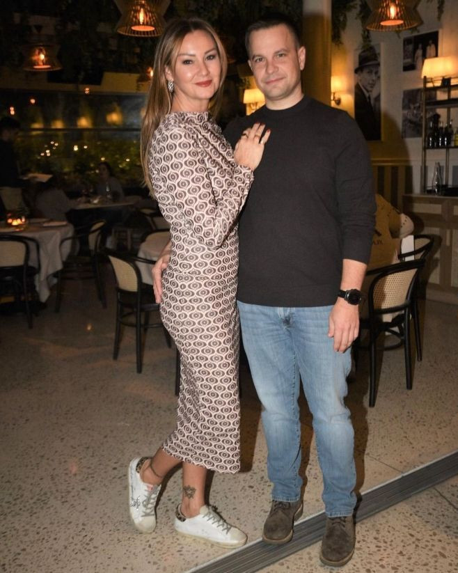 Pınar Altuğ'un paylaşımına flaş yorum: "6 yaşındaki çocuğu 27 yaşındaki adamla evlendirmişler haberiniz var mı?" - Resim: 2