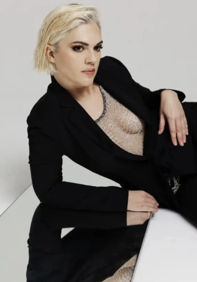 Hayat Bilgisi'nin Barbie'siydi! İpek Erdem'in yeni tarzı olay... - Resim: 3