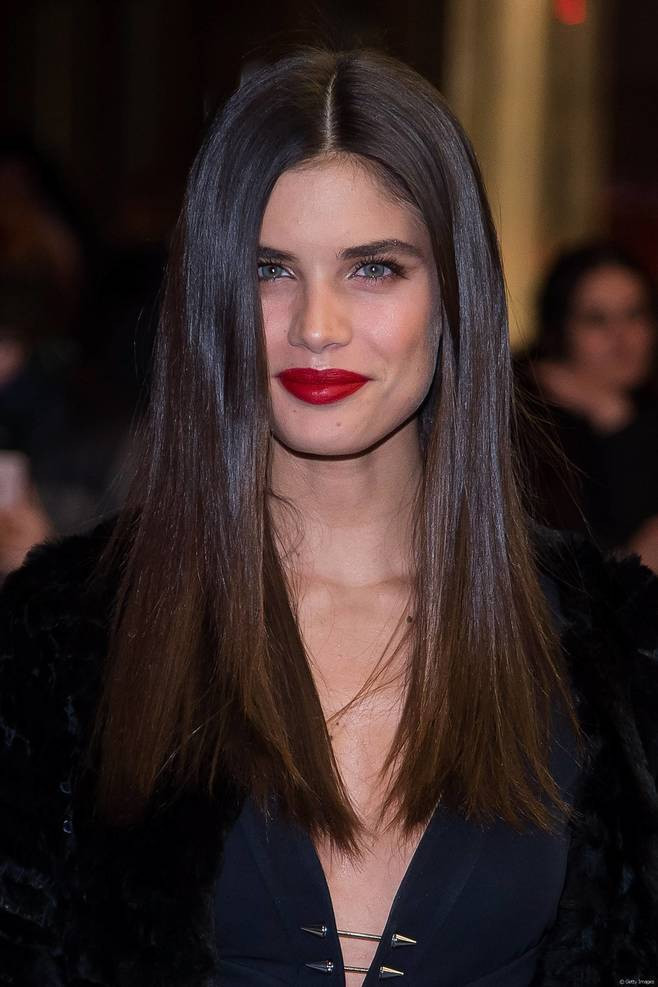 Victoria Secret modelinin izinsiz çıplak fotoğrafı kullananıldı! Savaş açtı! - Resim: 1