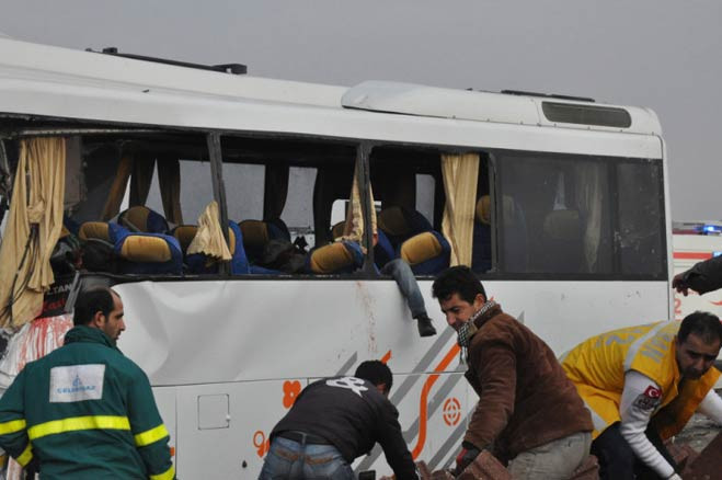 Diyarbakır'da katliam gibi kaza - Resim: 3