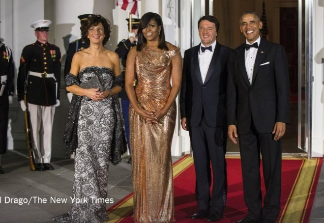 Michelle Obama'nın giydiği elbise arkadan fena! - Resim: 3