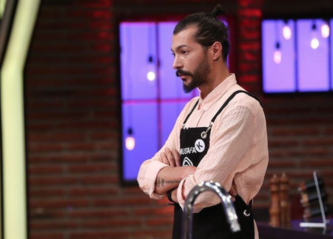 Cuma mesajı diye atmış! Masterchef Mustafa Aydın'ın edepsiz paylaşımı - Resim: 1