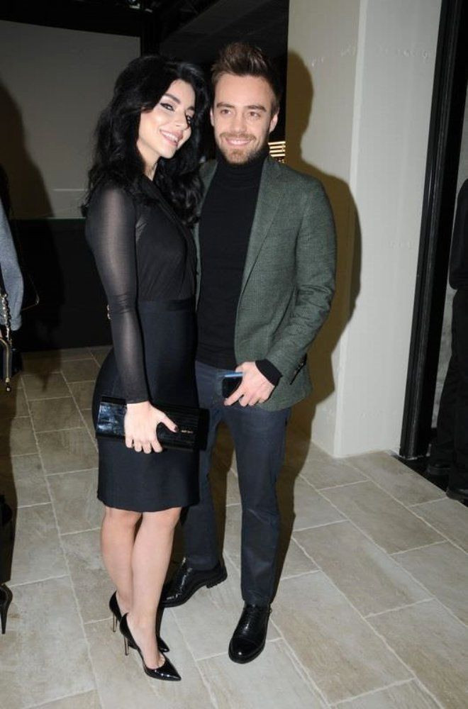 Eser Yenenler'in düğünü yakın dostların arasını açtı Merve Boluğur o ismi sildi! - Resim: 4