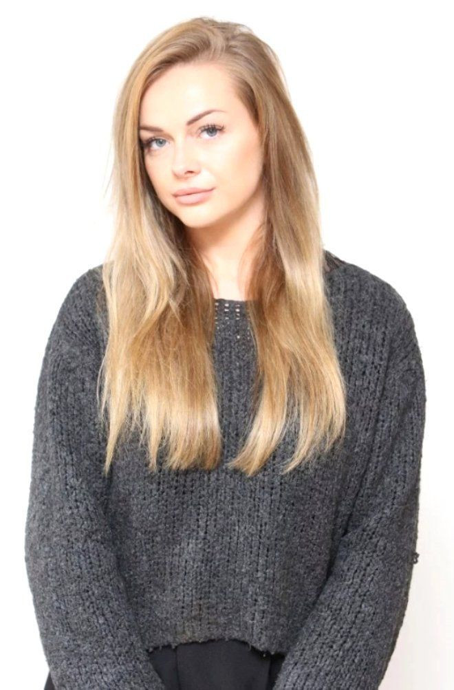 Derin göğüs dekoltesi yüzünden uçaktan zorla indirilen kadın: Beni ucuz hissettirdi - Resim: 3