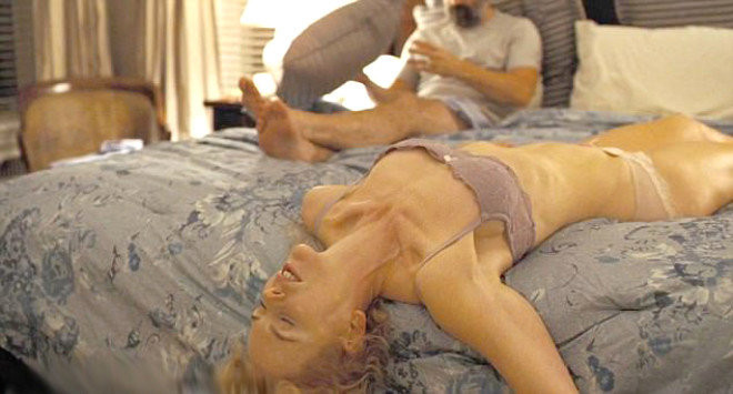 50 yaşındaki yıldızın sevişme sahnelerine tebrik yağdı - Resim: 2