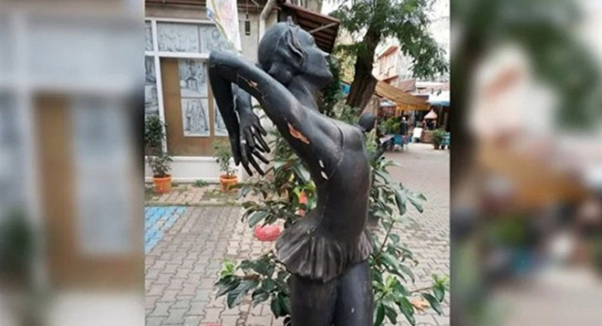 İstanbul'da Türkiye'nin ilk balerini Meriç Sümen heykeline tecavüz girişimi - Resim: 2