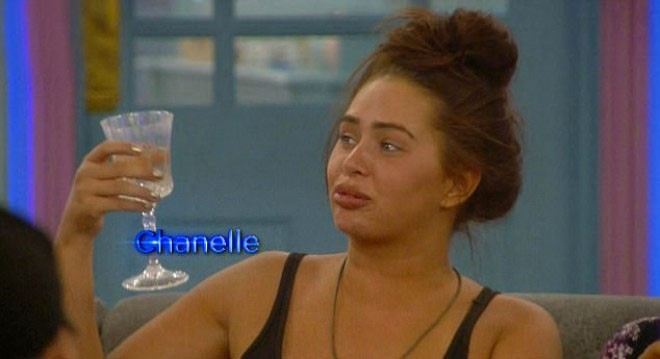 Canlı yayında iki erkek bir anda öpüşmeye başladı devamı fena - Resim: 2