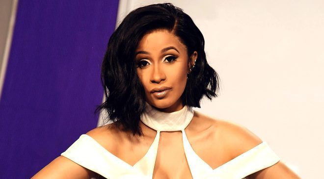 Çıplak videosunu yayınlamıştı! Cardi B'nin makyajsız hali olay! - Resim: 1