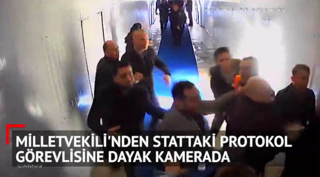 Miletvekilinden protokol görevlisine dayak! - Resim: 3