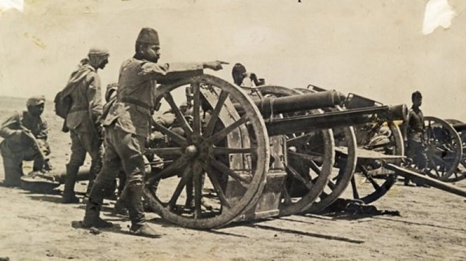 Kut'ül Amare'nin komutanı bakın hangi sanatçının dedesi çıktı! - Resim: 2