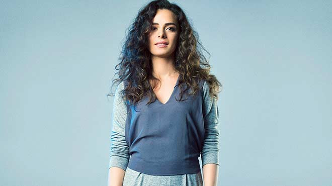 Özge Özpirinçci'nin makyajsız haline bakın olay yorum - Resim: 4