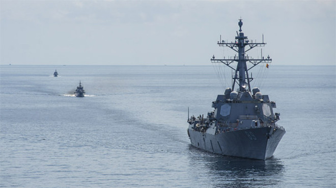 Reuters dünyaya duyurdu! ABD savaş gemisi... - Resim: 1