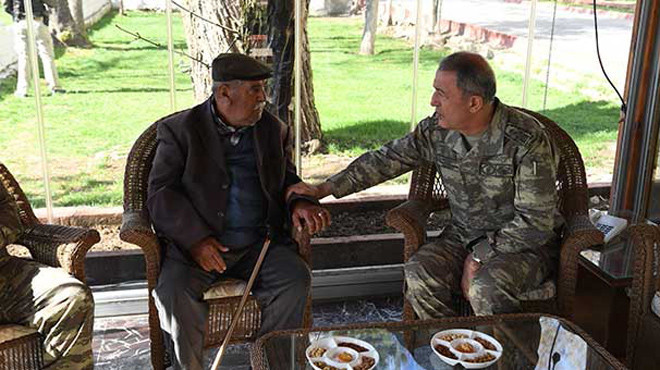 Hulusi Akar 20 yıl sonra gidip onu buldu!  - Resim: 2