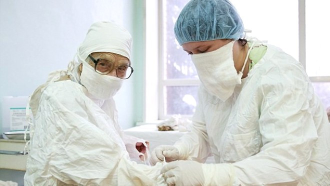 89 yaşında hala ameliyat ediyor yok böyle doktor - Resim: 3