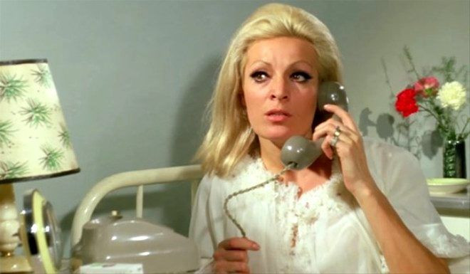 Yeşilçam'ın kötü kraliçesi Lale Belkıs'ın son haline bakın genç şarkıcıyla düet yaptı! - Resim: 2