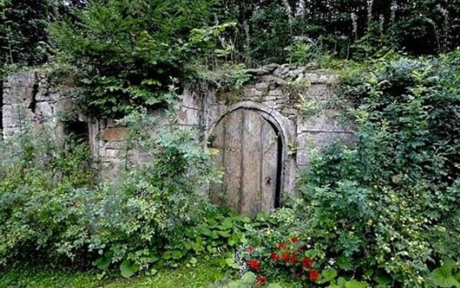 Dikkatli bakın fotoğraftaki çıplak kadını görebildiniz mi? - Resim: 1