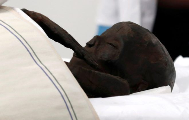 3400 yıllık mezarlar açıldı! Ortaya çıkan manzara tüyler ürpertti - Resim: 3