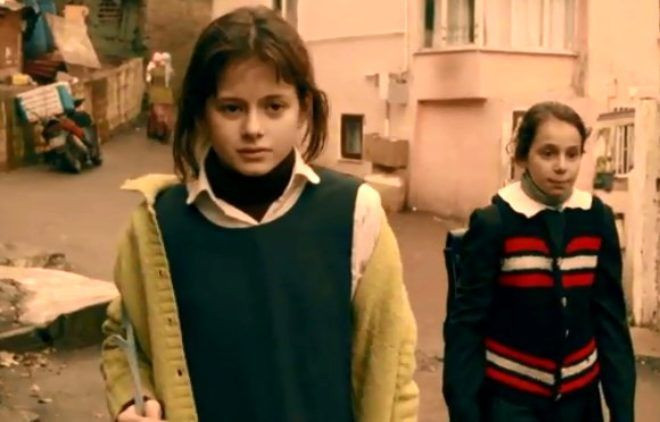 Merhamet'in çocuk oyuncusuydu! Elif Ceren Balıkçı'nın son hali şaşırttı! - Resim: 1