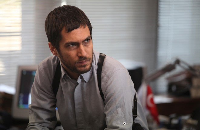 Siyah İnci ile geri dönüyor Berk Hakman yine aşıkların peşinde! - Resim: 1