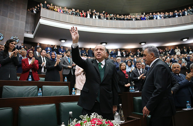 AK Parti grubunda sürpriz isim! O da mı istifa ediyor? - Resim: 1