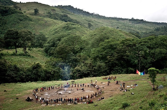 Burada herkes çıplak yaşıyor nedeni sizi çok şaşırtacak - Resim: 1