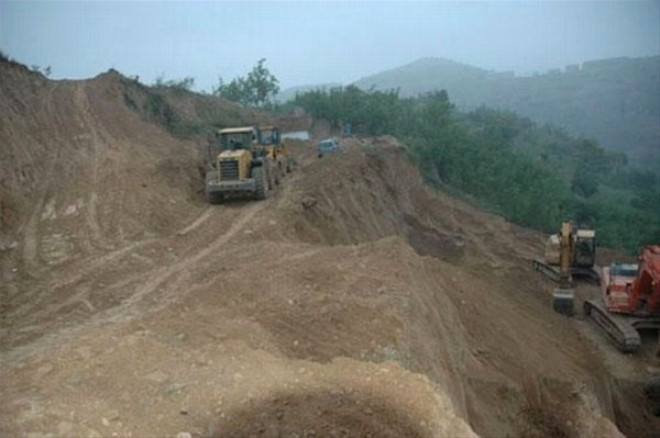Protesto için yaptığına bakın inanılmaz olay - Resim: 4
