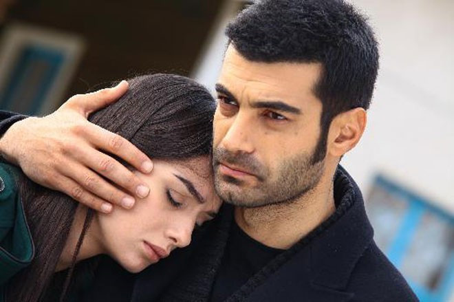 Hakkari'deki şehit bakın kim çıktı! Ünlü oyuncu yıkıldı - Resim: 3