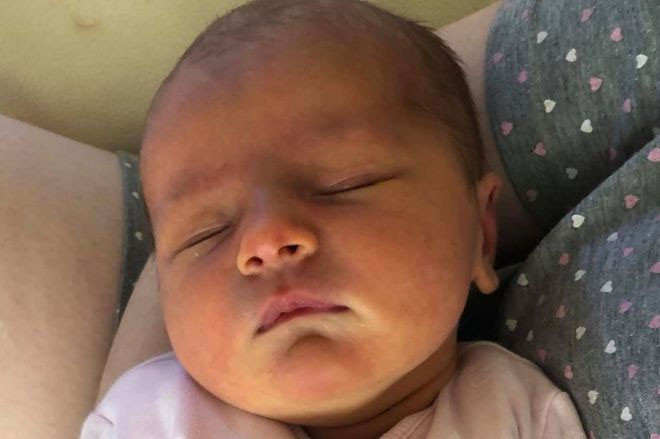 Facebook'tan topladıkları yardımlarla bebek sahibi oldular - Resim: 3