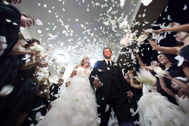 Böyle gelenek olur mu demeyin gerdek gecesi annesiyle birlikte... - Resim: 1