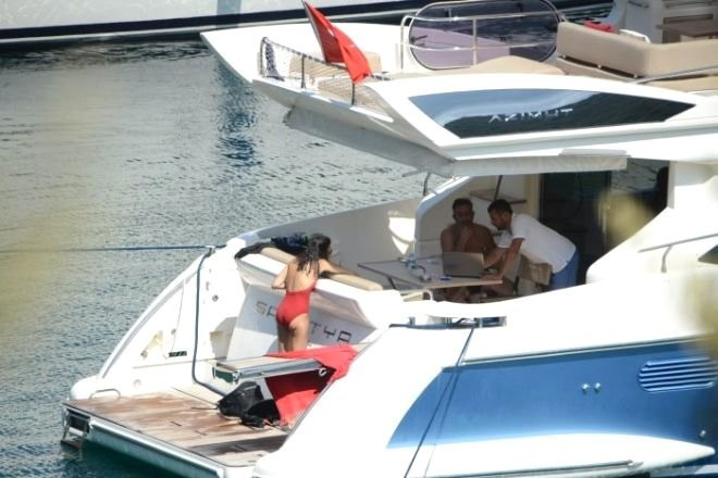 Cem Yılmaz'ın yatındaki ABD bayrağı ne iş! İşin aslı bomba - Resim: 1