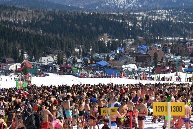 Rus kızları festivalde sınırları zorladı! İşte yürek hoplatan o görüntüler - Resim: 4