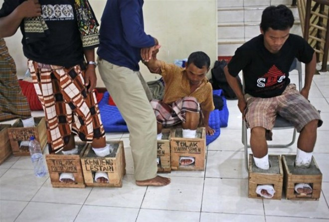 Kendilerine bile bile çimentoya gömdüler! - Resim: 4