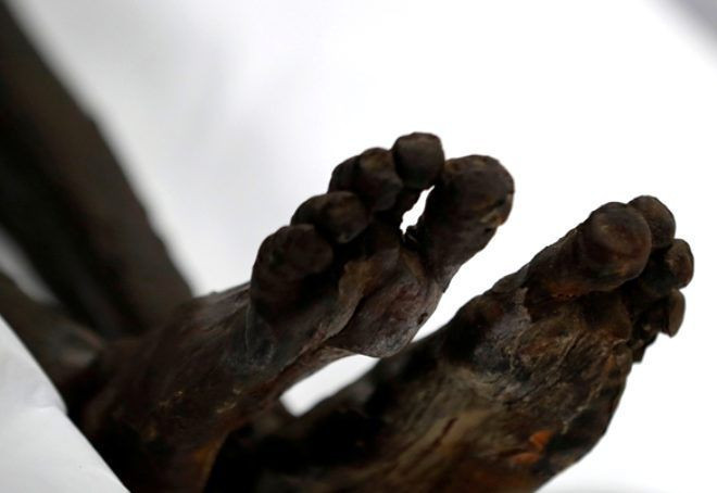 3400 yıllık mezarlar açıldı! Ortaya çıkan manzara tüyler ürpertti - Resim: 4