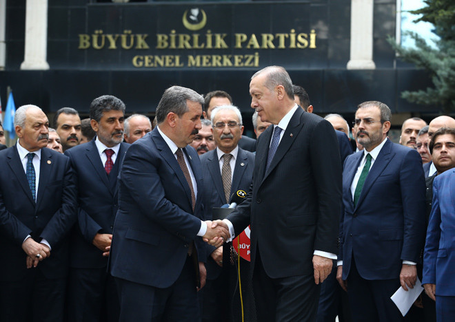 Destici'den Erdoğan'a özel hediye! Gazeteciler görünce dua etti - Resim: 2