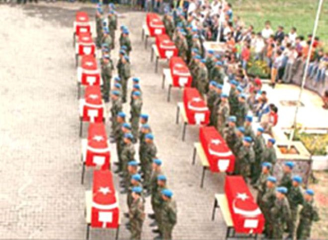 Bebek katili PKK'nın kalleşliğinin sonu gelmiyor! Son alçaklığı Mağara katliamı oldu - Resim: 4