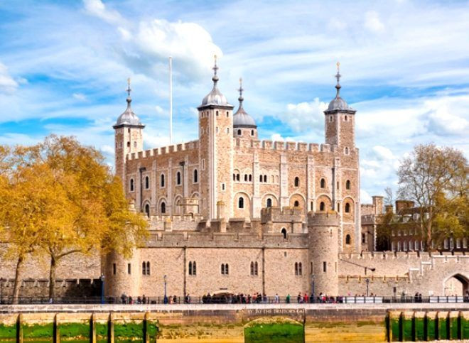 Dünyaca ünlü müzede mastürbasyon skandalı! Güvenlik görevlisi kameralar yerine... - Resim: 1