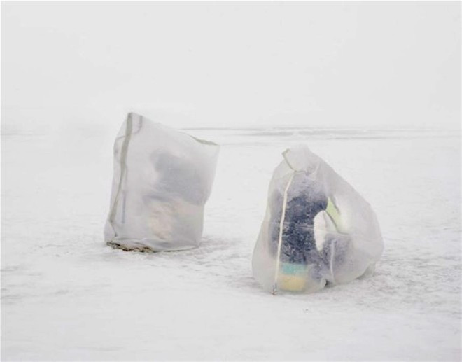 Eksi 35 derecede poşetle oturuyorlar sebebine bakın - Resim: 1