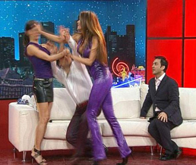 Yer Emirgan ünlü oyuncu gece vakti böyle görüntülendi skandal - Resim: 3