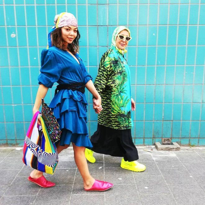 66 Yaşındaki başörtülü fenomen sosyal medyayı sallıyor! Tarzı sıra dışı - Resim: 2