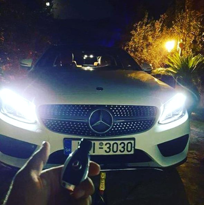 Komşu'nun zengin çocukları! Abartı pozlarıyla Instagram'ı salladı - Resim: 3