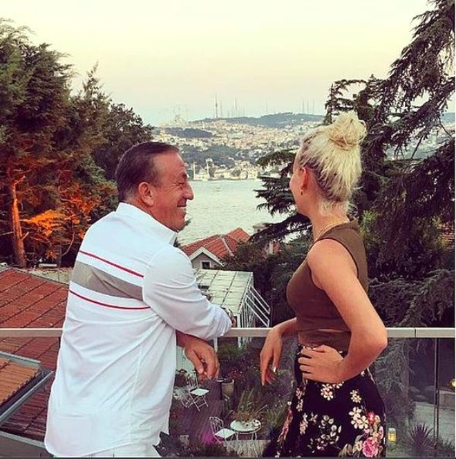 Ağaoğlu'nun sevgilisi isyan etti - Resim: 3