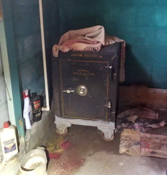 Dedelerinden kalma kasayı açtırdılar içinden çıkanlar şoke etti - Resim: 1