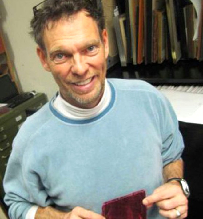 Dünyanın en garip adamı şişme bebekleri bir araya toplayıp... - Resim: 3