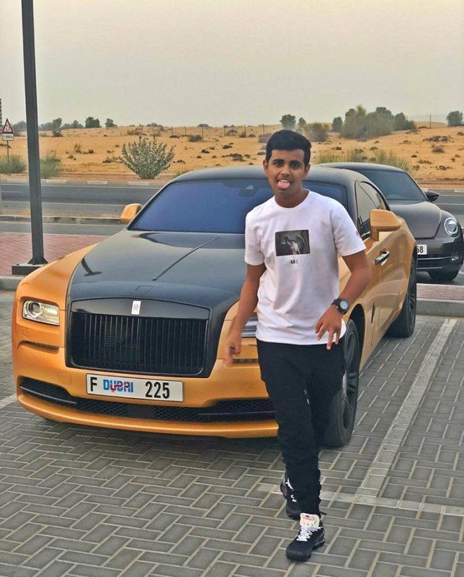 Henüz 16 yaşında! Lüks arabalar dünyaca ünlü starlar... Kendi hayvanat bahçesi bile var - Resim: 2