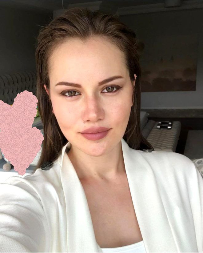 Kiloları nedeniyle eleştirilen Fahriye Evcen'den cevap gibi paylaşım! - Resim: 2