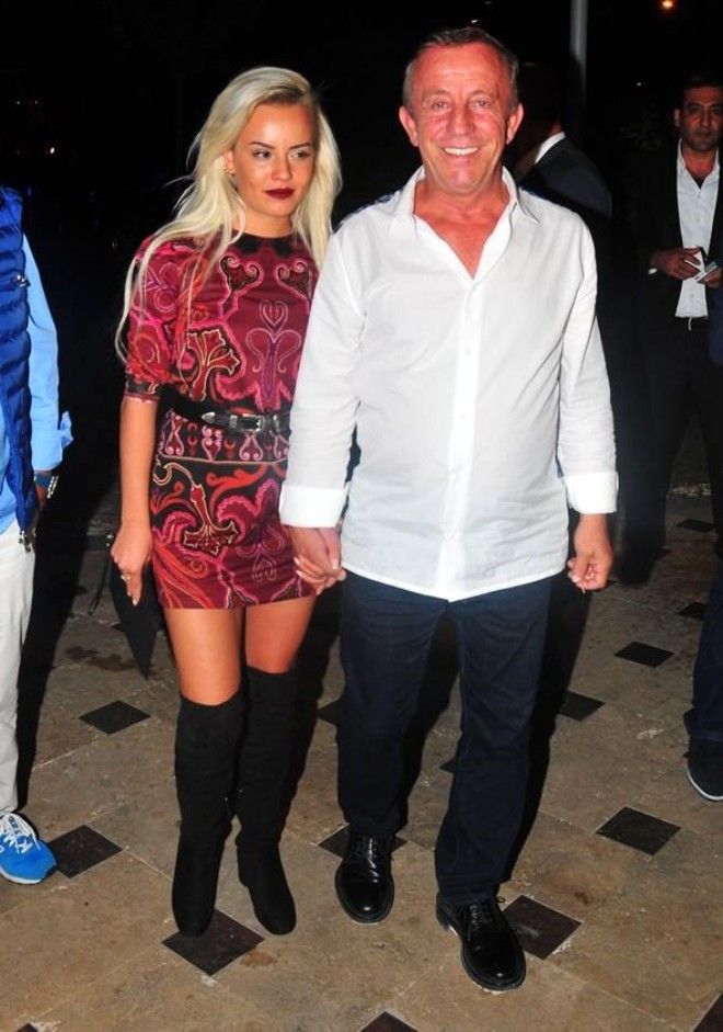 Ağaoğlu'nun sevgilisi isyan etti - Resim: 1