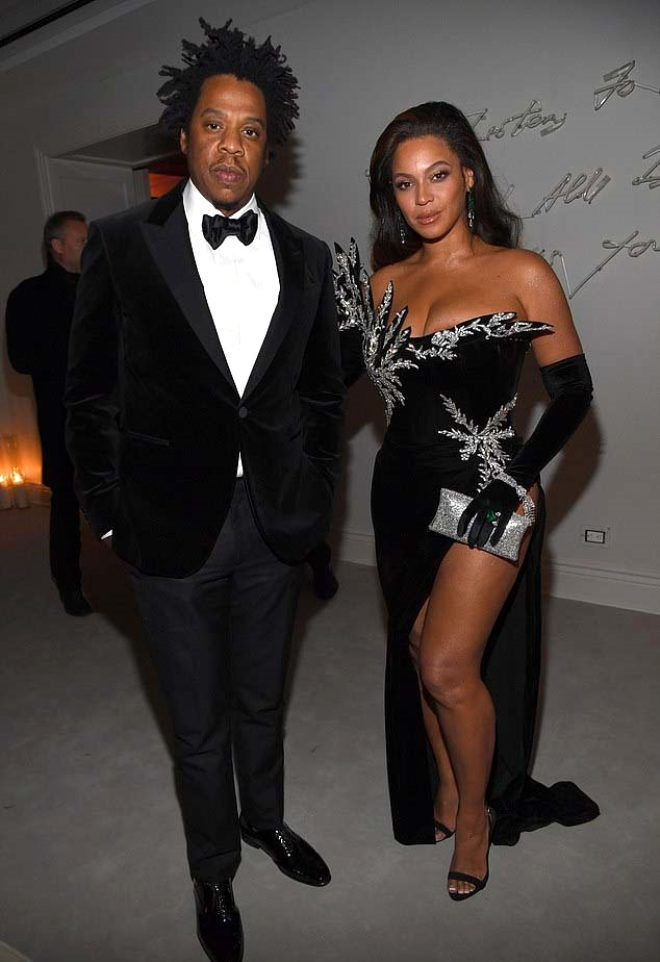 Beyonce kalçasına kadar uzanan derin yırtmaçla mest etti beğenileri topladı - Resim: 1